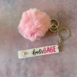 Keychain card pullers